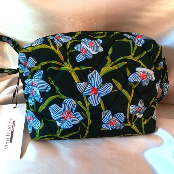 NWT 💥 ADORABLE VERA BRADLEY Ultralight Mini Belt Crossbody Camera Bag😍 - Picture 3 of 6